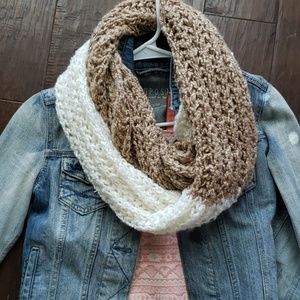 Nine West infinity scarf